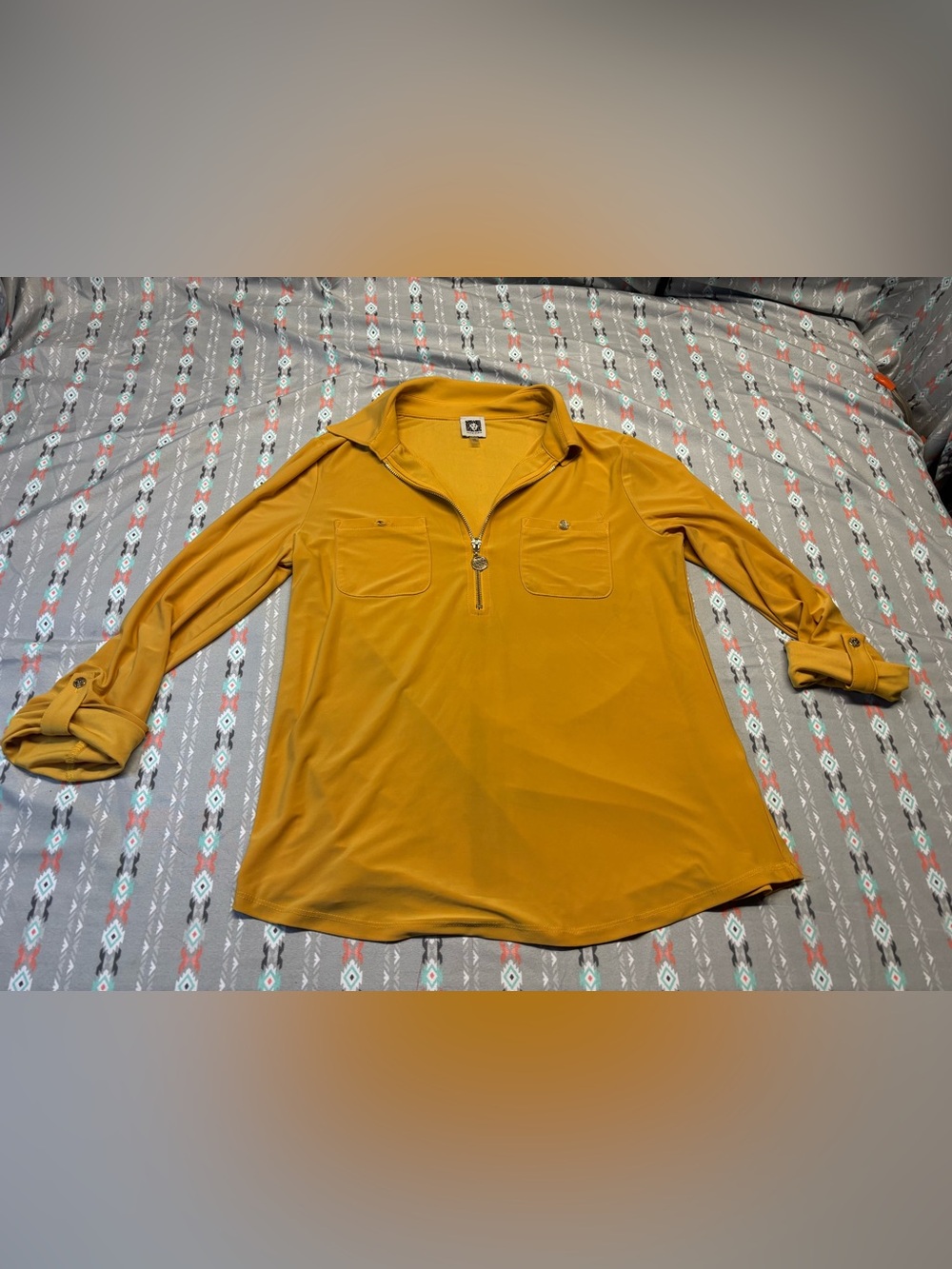 🕸️🪽Anne Klein Mustard Quarter Zip Front Pocket Long Sleeve Top